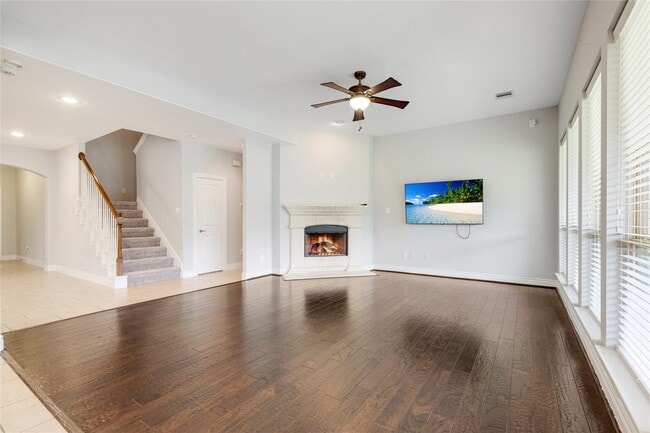 Building Photo - 1227 Martinez Ct