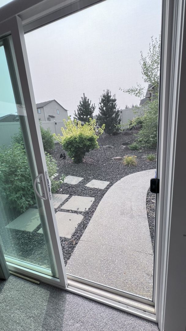 Building Photo - NEW LISTING! Latah Valley 3 bed/2 bath mus...