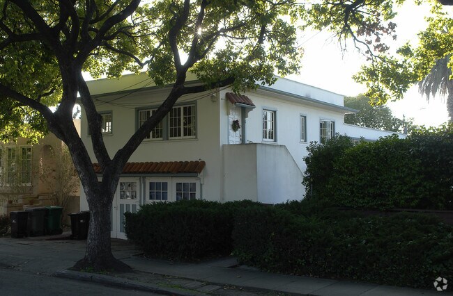 Building Photo - 504 Curtis St