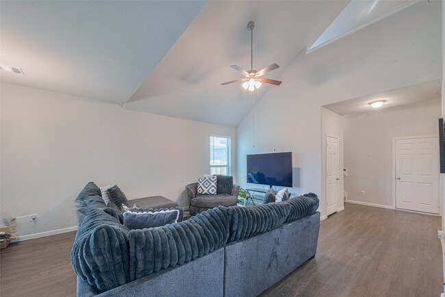 Building Photo - 10914 Webber Ln