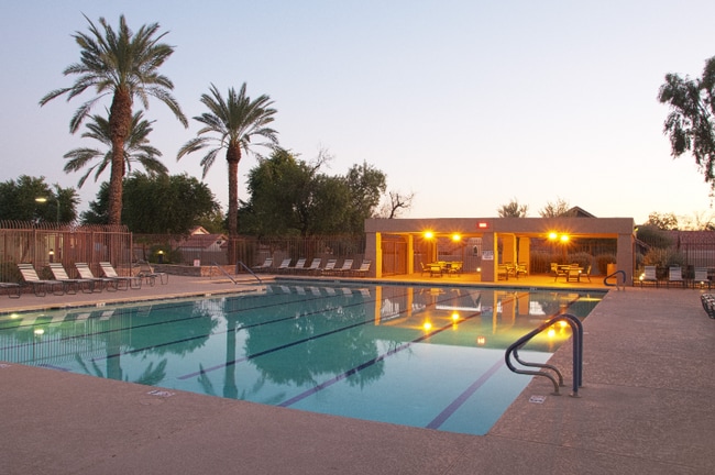 Building Photo - 3940 E Orchid Ln