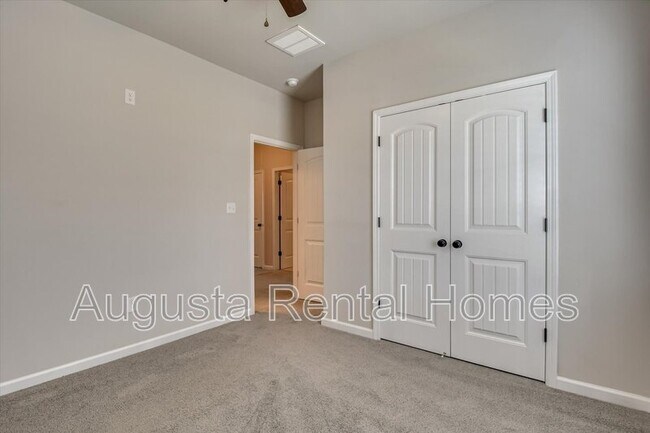 Building Photo - 1220 Jessie Way
