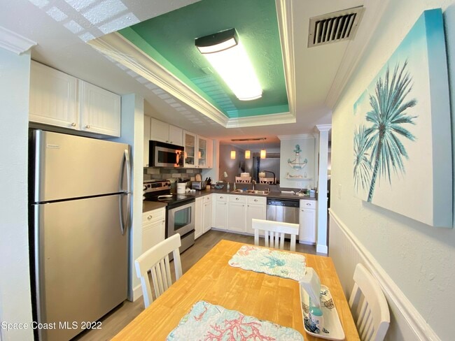 Building Photo - 199 Jimmy Buffett Mem Hwy