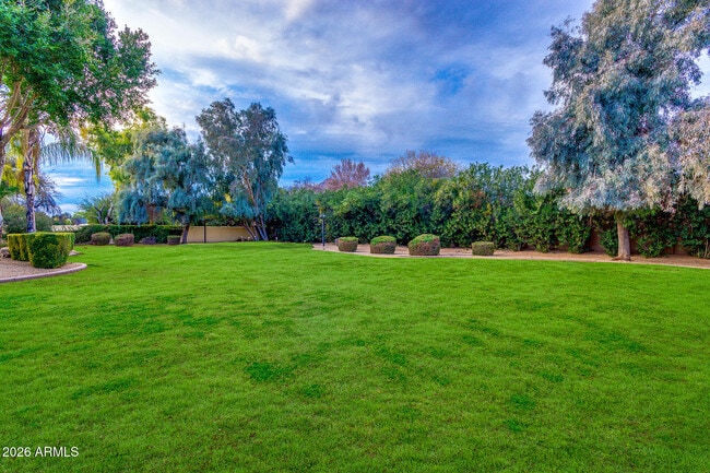 Building Photo - 6526 E Exeter Blvd