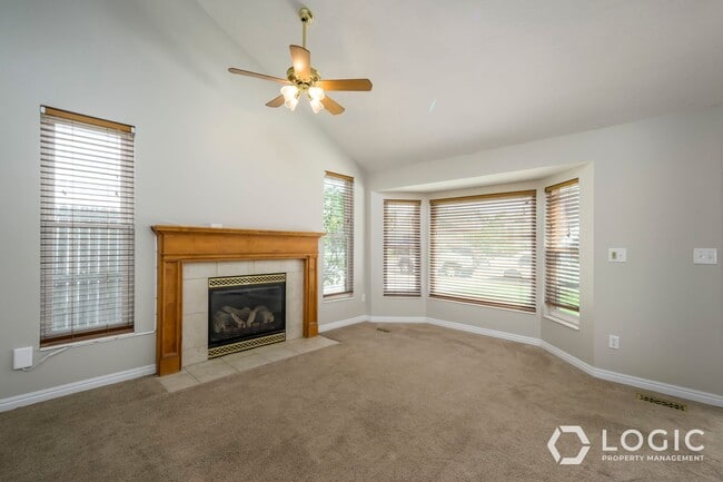 Building Photo - Stunning Home In Excellent Location!