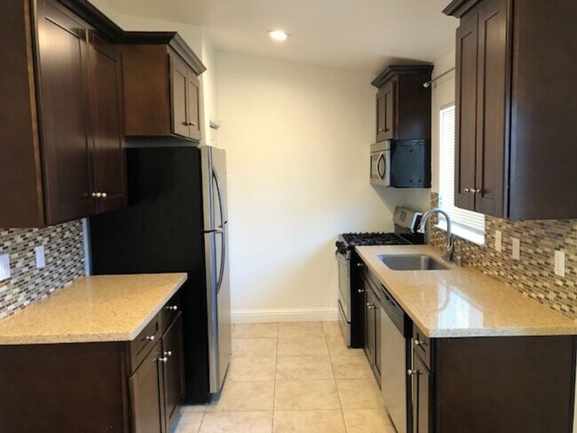 Building Photo - 1 bedroom apartment