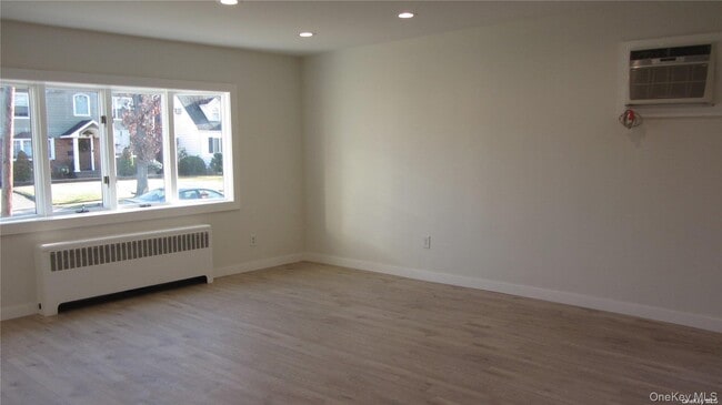 Building Photo - 367 Columbus Pkwy