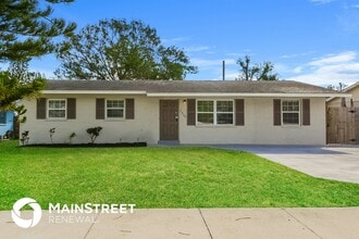 Building Photo - 2459 Stratford Dr