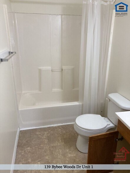 Building Photo - 139 Bybee Woods Dr
