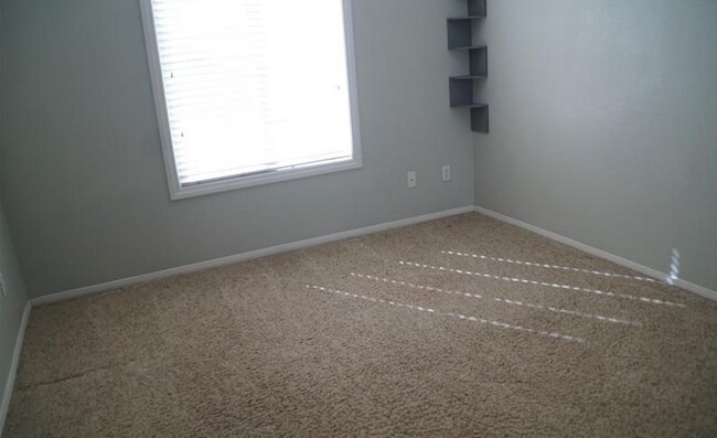 Building Photo - 7918 Sagebrush Bend St