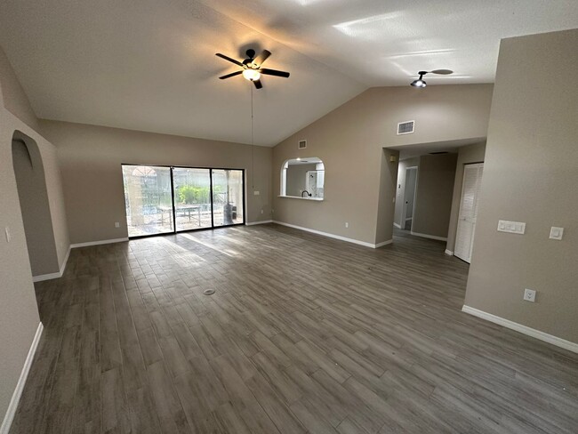 Building Photo - Newly Remodeled 3 Bedroom 2 Bath with Pool...