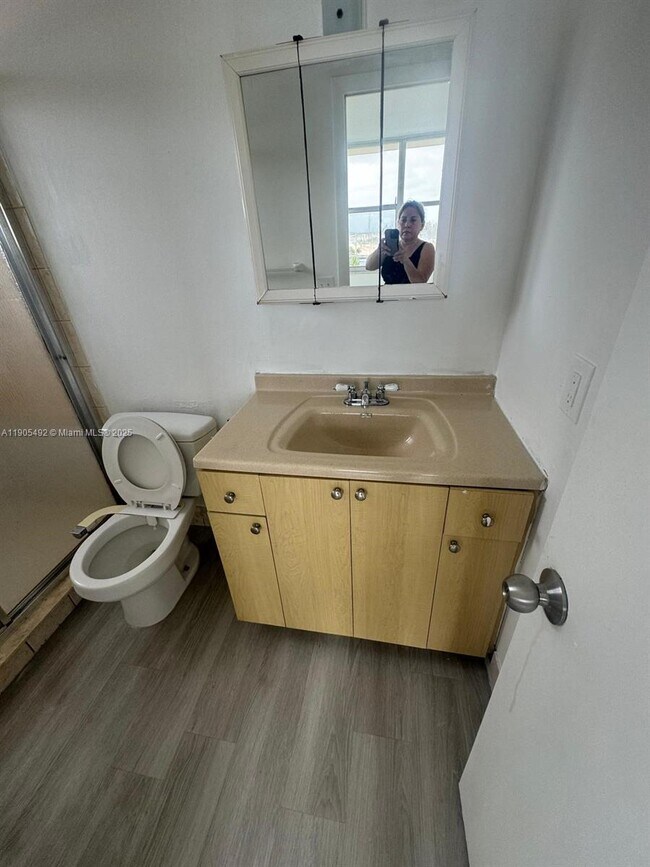 Building Photo - 15600 NW 7th Ave