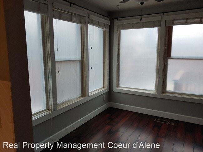 Building Photo - 4 br, 2 bath House - 317 W Davidson Ave.