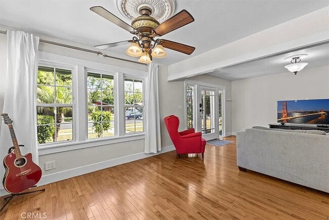 Building Photo - 228 Jacaranda Pl