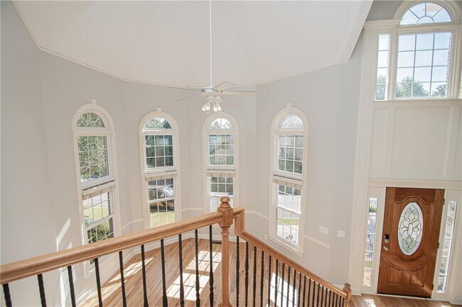 Building Photo - 4012 Erin Dr