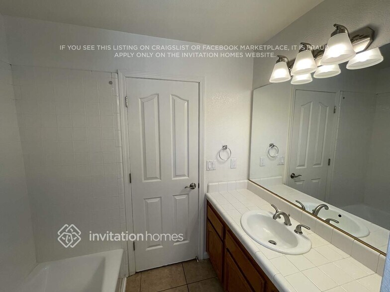 Building Photo - 5232 Hickory Hill Ct