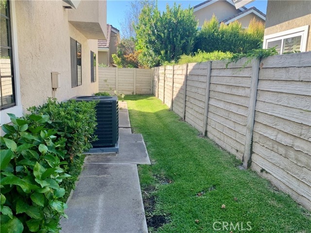 Building Photo - 3 Rushingwind