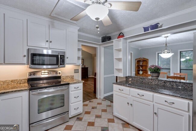 Building Photo - 428 Riverlake Ct