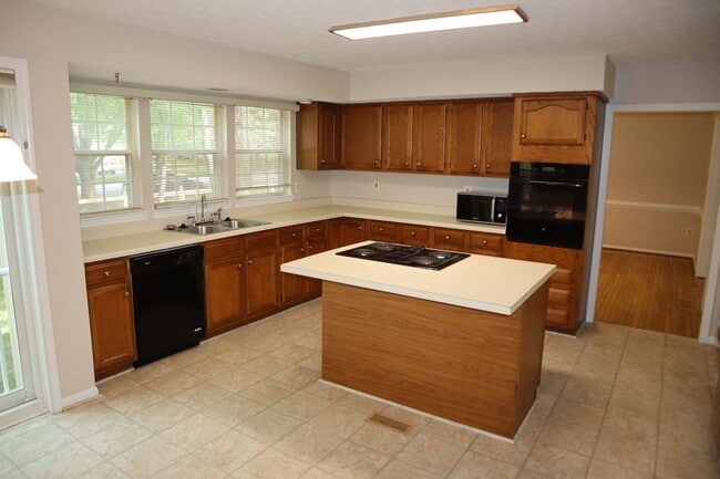 Building Photo - Gorgeous Single Family Home in Gaithersburg