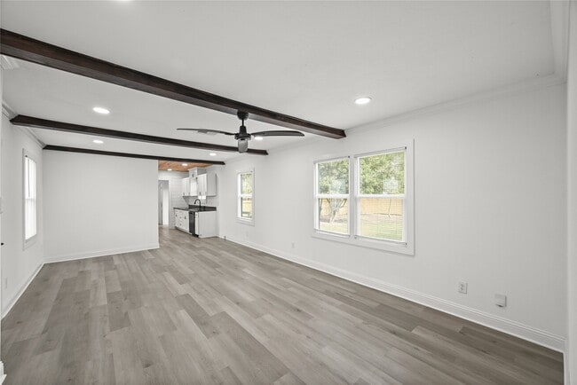 Building Photo - 205 Raymond St