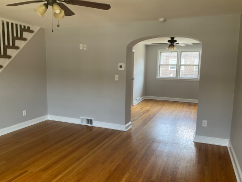Building Photo - 79 S Harwood Ave