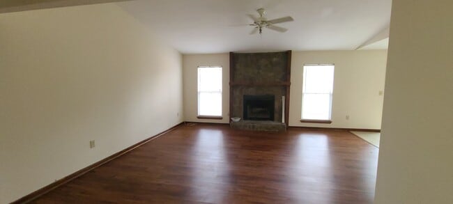 Building Photo - West Ashley Home- Forest Lakes Subdivision