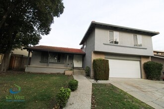 Building Photo - $5095 - COMING SOON! Large spacious updated 4 Bed/2.5 Bath Home With Pool in San Jose