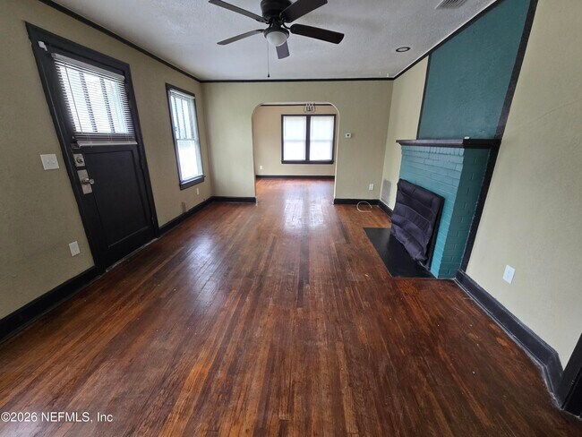 Building Photo - 41 Tallulah Ave