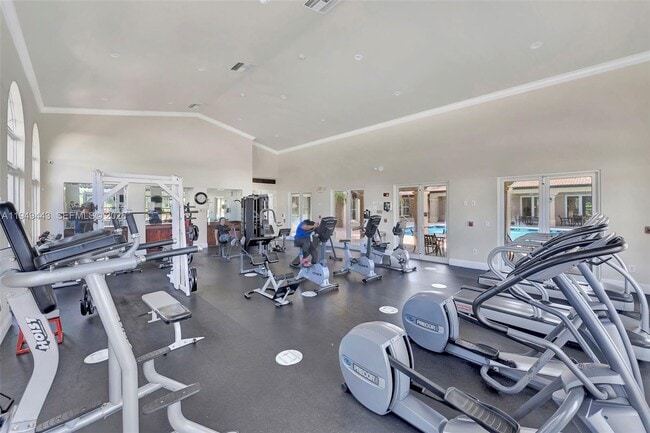 Building Photo - 1192 NE 32nd Ave