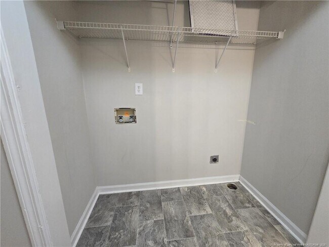 Building Photo - 7332 Beaver Run Dr
