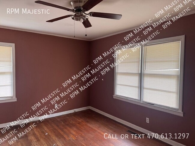 Building Photo - 5247 Scofield Rd