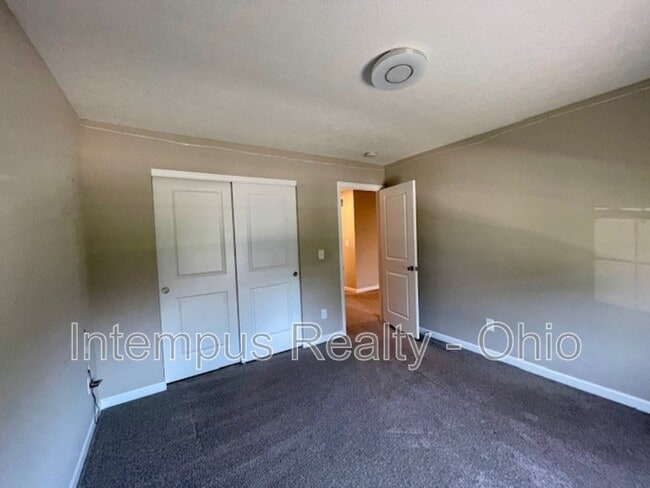 Building Photo - 7311 Blackwell Dr