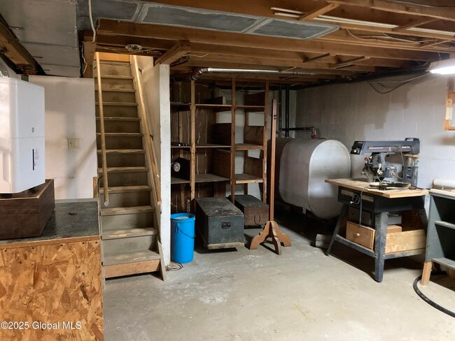 Building Photo - 11 Keyes St