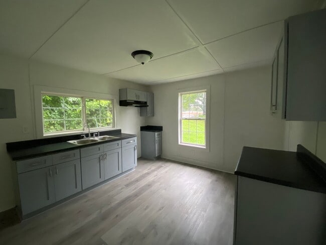 Building Photo - Newly remodeled home is located in Lancast...