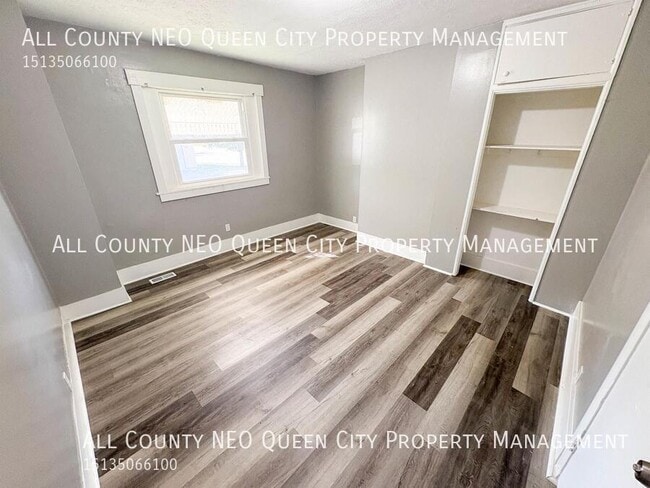 Building Photo - 212 Nassau St