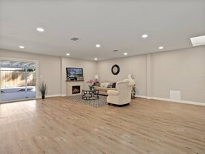 Building Photo - 2058 Malcolm St