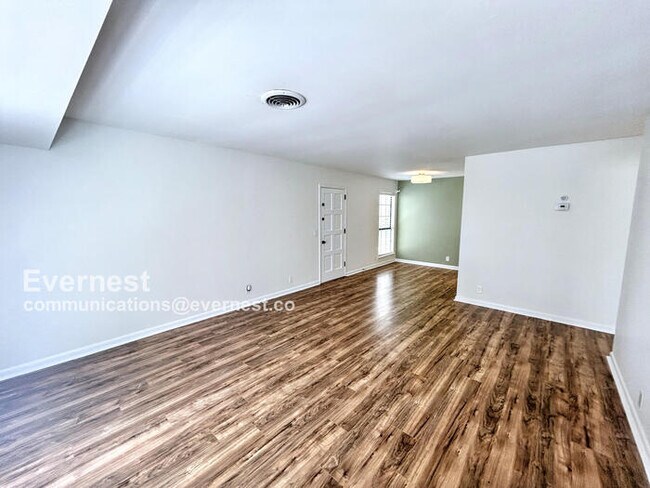 Building Photo - 214 Old Hickory Blvd