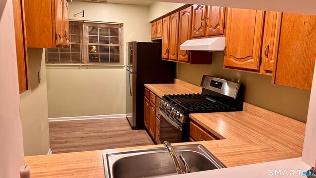 Building Photo - 25 Janet Cir