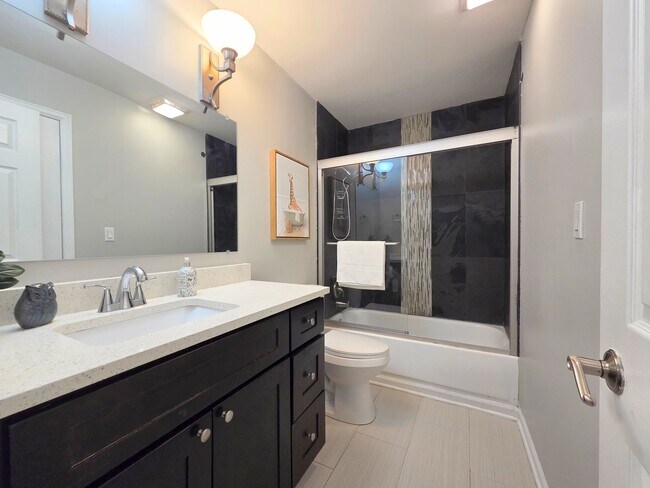 Building Photo - 5001 Carriage Way Dr