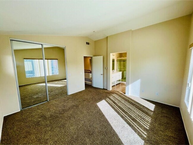 Building Photo - 31495 Corte Rimola