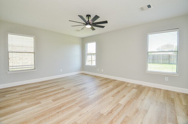 Building Photo - 2103 Orchard Frost Dr