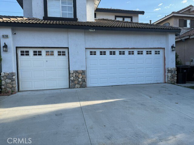 Building Photo - 16165 Windcrest Dr