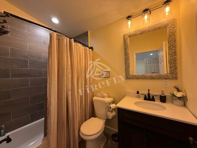 Building Photo - 2248 Sitgreaves Dr