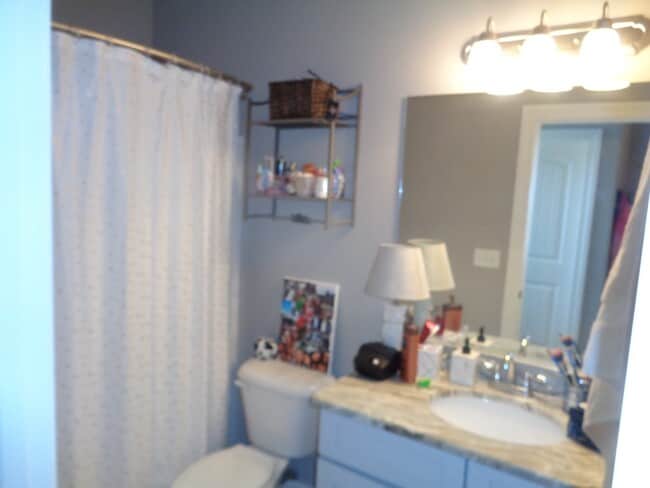 Building Photo - 4BR/4.5BA For Rent