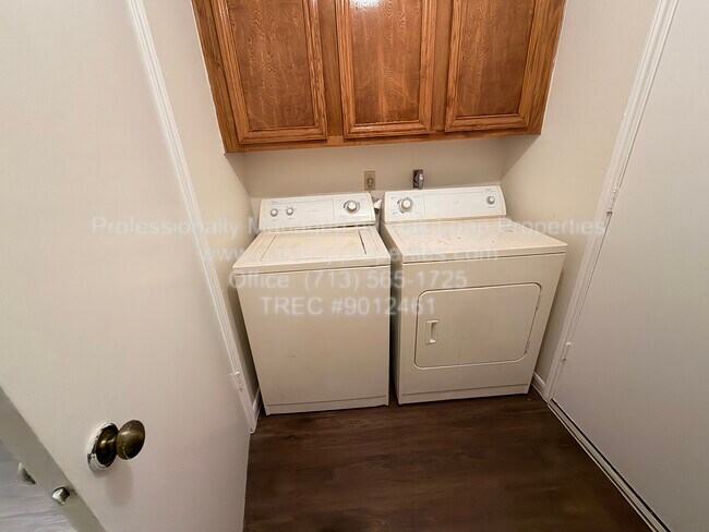 Building Photo - 1367 Gentle Bend Dr