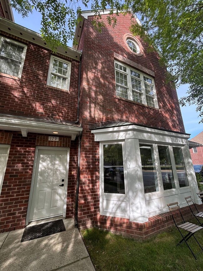 Primary Photo - 179 Herman Melville Ave