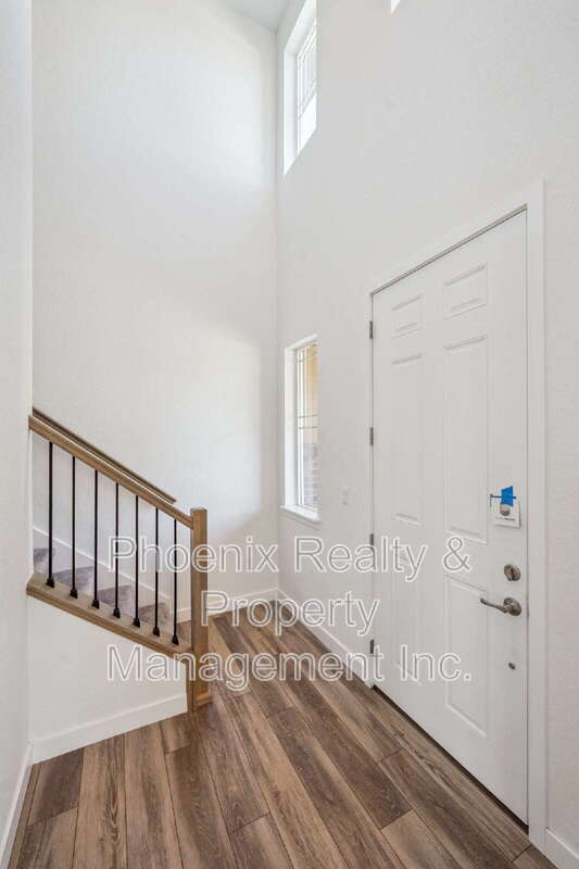 Building Photo - 1589 Quest Aly