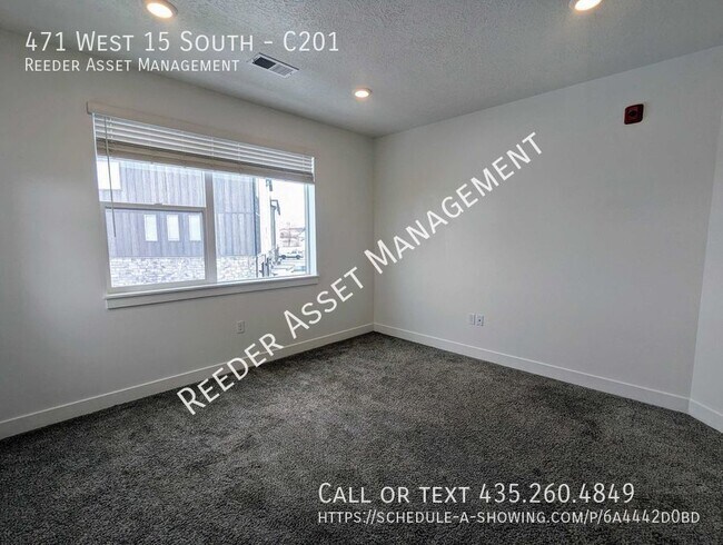Building Photo - 471 W 15 S