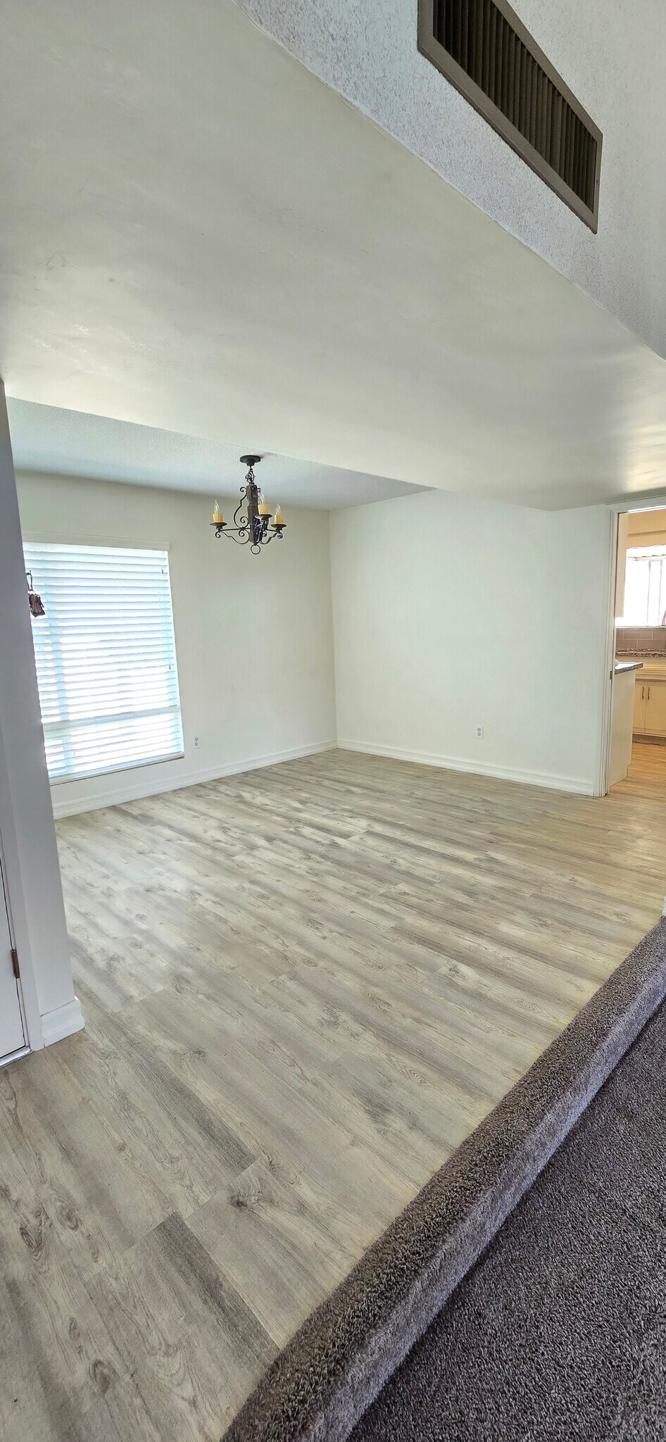 Building Photo - 6013 Poso Ct