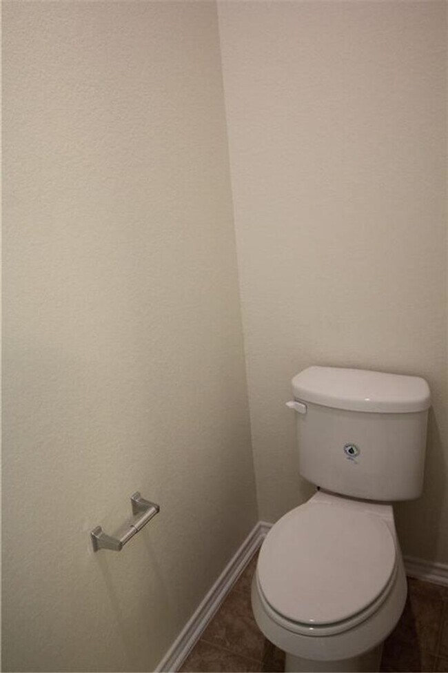 Building Photo - Beautiful one story brick home!